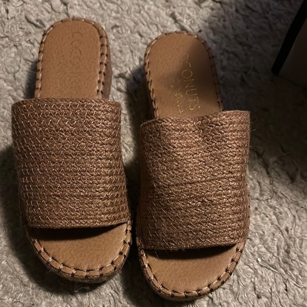 Shoe size 9
